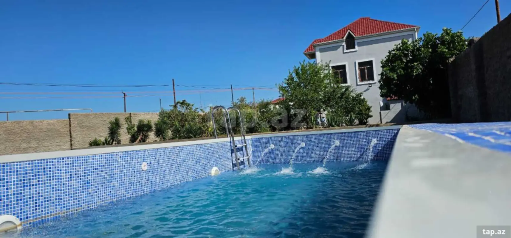 Kirayə verilir 5 otaqlı həyət evi 300 m²