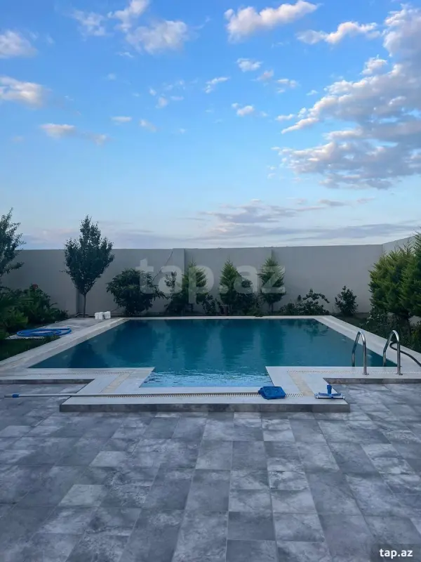 Kirayə verilir 3 otaqlı həyət evi 180 m²