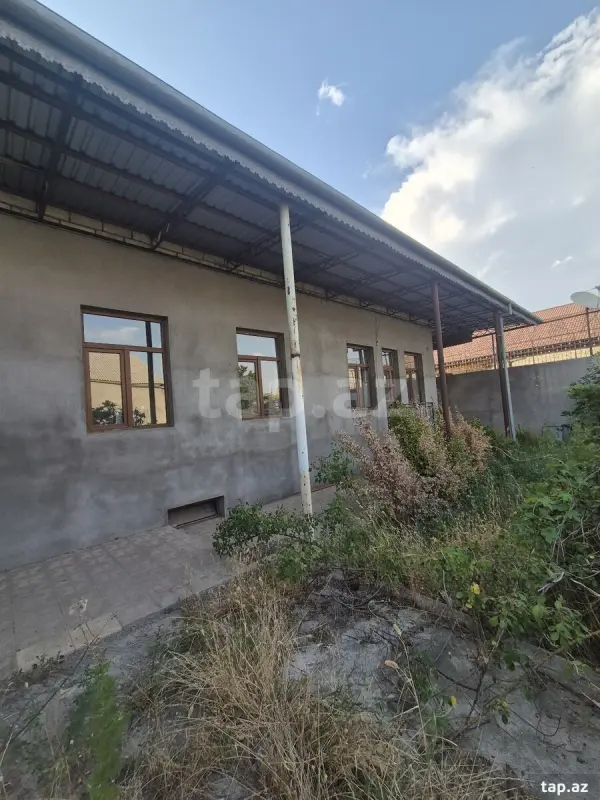 Satılır 5 otaqlı həyət evi 600 m²