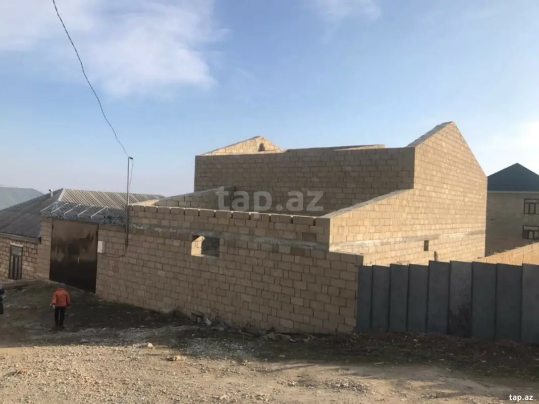 Satılır 5 otaqlı həyət evi 90 m²