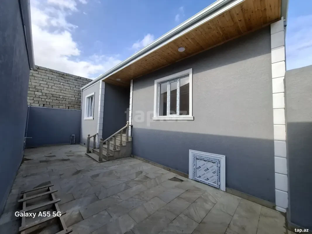 Satılır 3 otaqlı həyət evi 140 m²