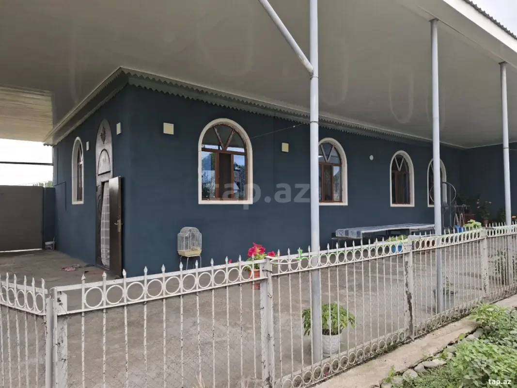 Satılır 4 otaqlı həyət evi 120 m²