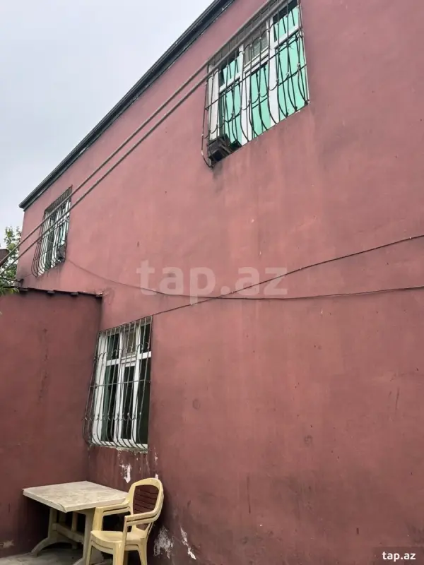 Satılır 4 otaqlı həyət evi 100 m²