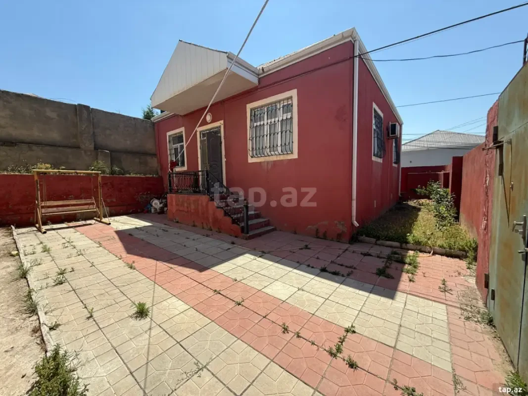 Satılır 3 otaqlı həyət evi 100 m²