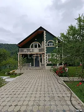 Satılır 4 otaqlı həyət evi 200 m² — Quba 4 otaq 200.00 m²
