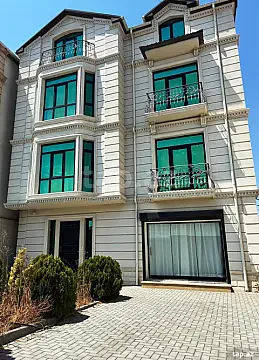 Satılır 8 otaqlı həyət evi 400 m² — Bakı, Badamdar 8 otaq 400.00 m²
