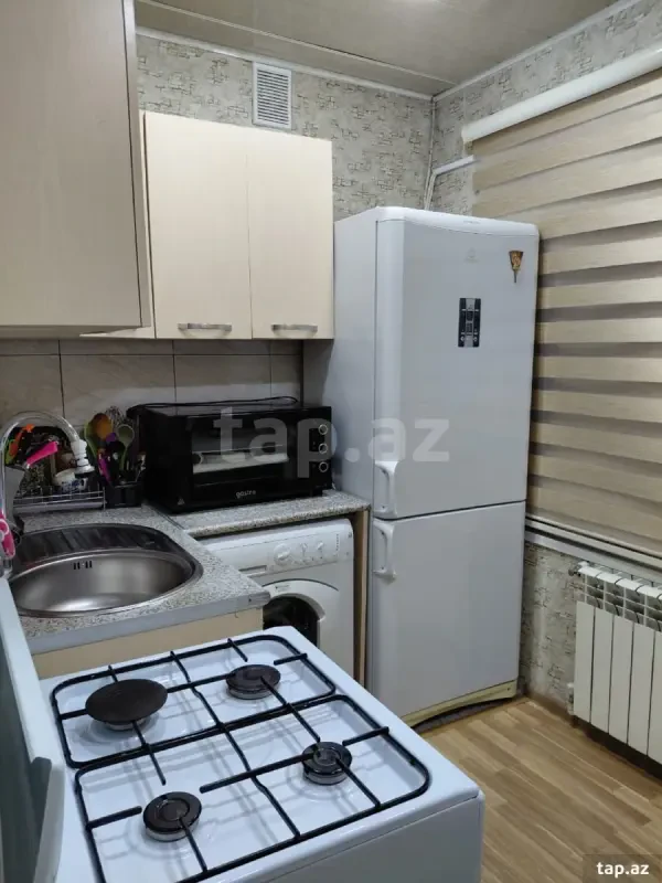 Satılır 4 otaqlı mənzil 108 m²