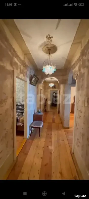 Satılır 5 otaqlı mənzil 100 m²