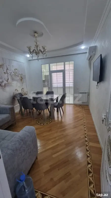 Kirayə verilir 3 otaqlı yeni tikili 80 m²