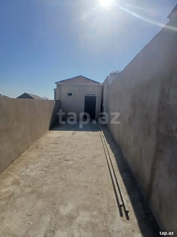 Satılır 2 otaqlı həyət evi 65 m²