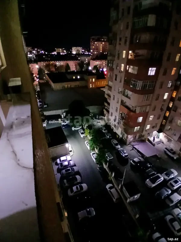 Kirayə verilir 3 otaqlı yeni tikili 70 m²