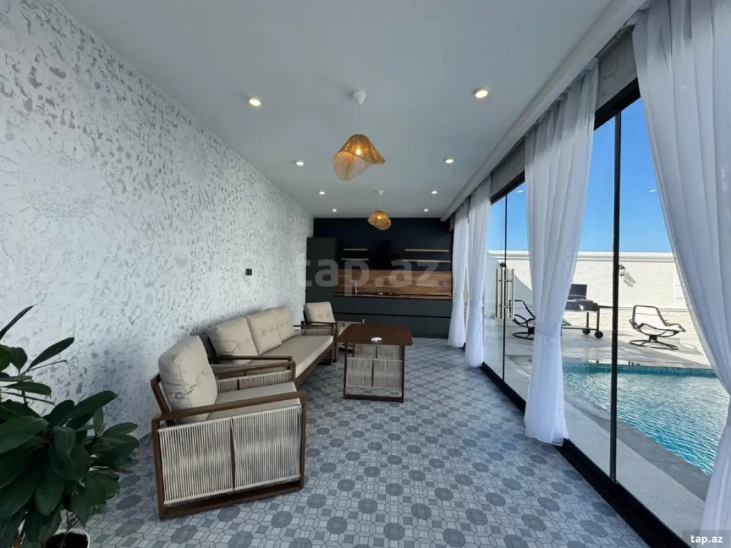 Satılır 4 otaqlı həyət evi 208 m²