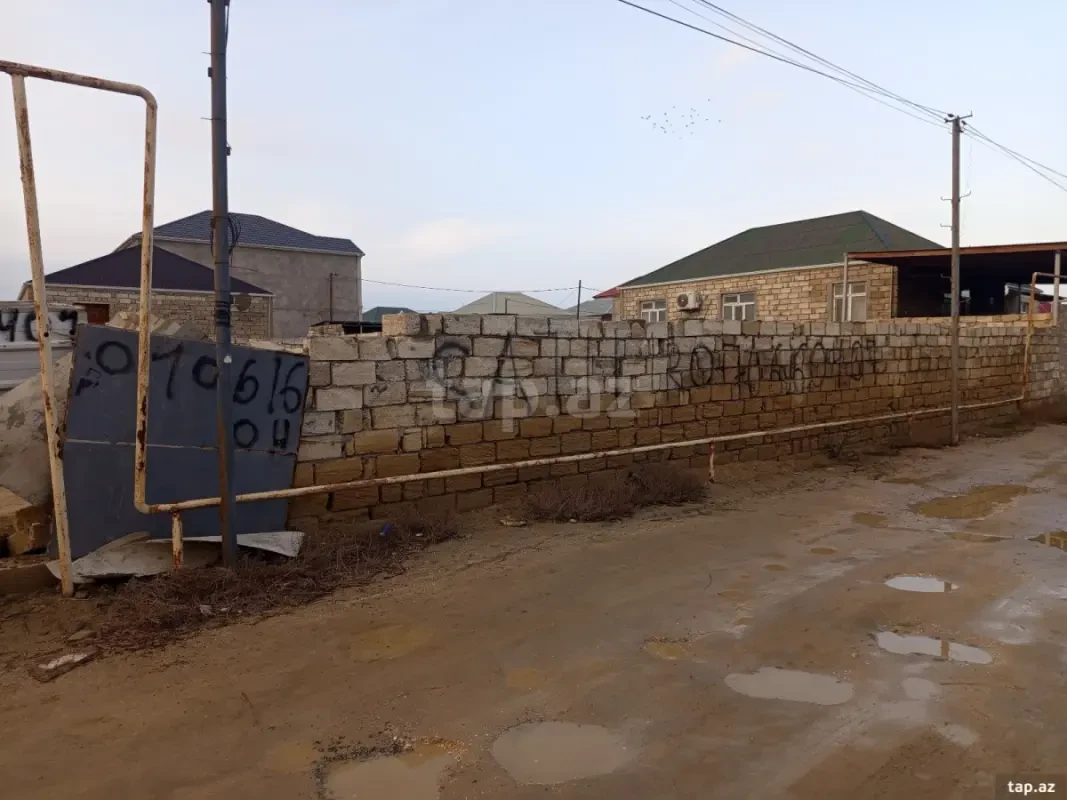 Satılır 4 otaqlı həyət evi 120 m²
