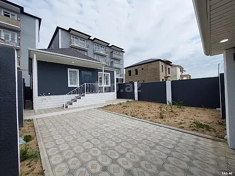 Satılır 3 otaqlı həyət evi 100 m² — Bakı 3 otaq 100.00 m²