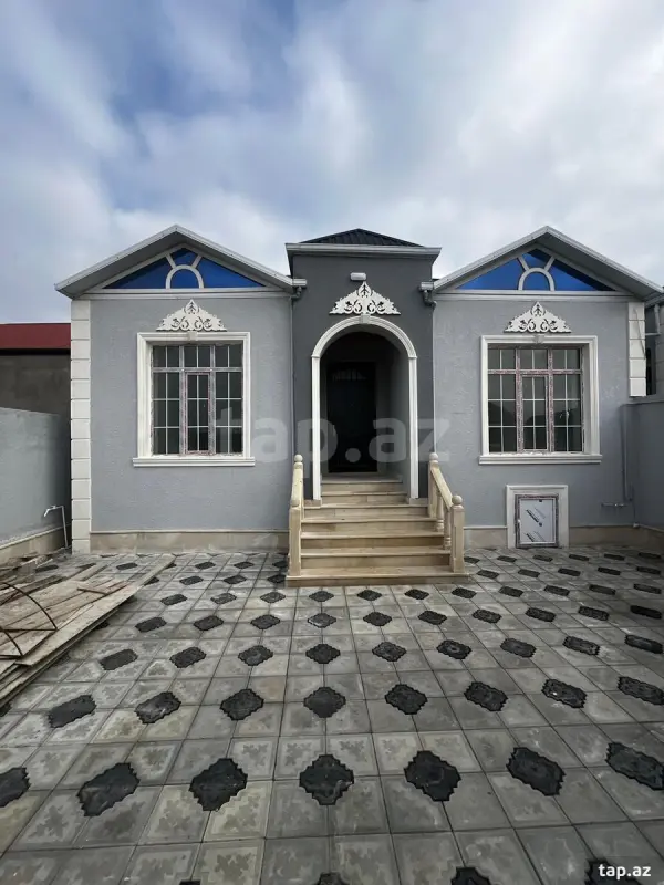 Satılır 4 otaqlı həyət evi 100 m²