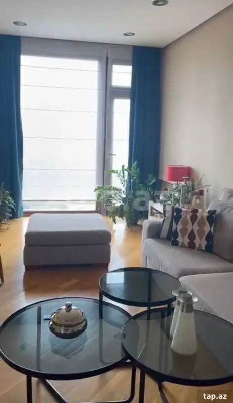 Satılır 2 otaqlı yeni tikili 88 m²