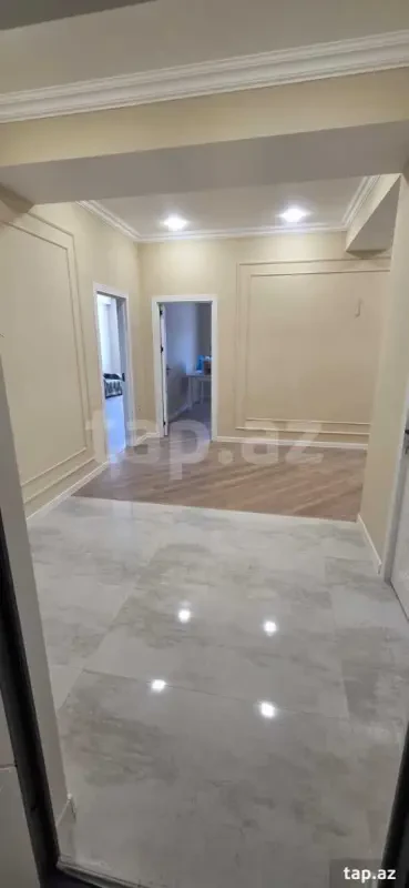 Kirayə verilir 3 otaqlı yeni tikili 150 m²