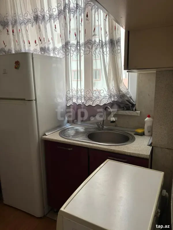 Kirayə verilir 1 otaqlı yeni tikili 30 m²