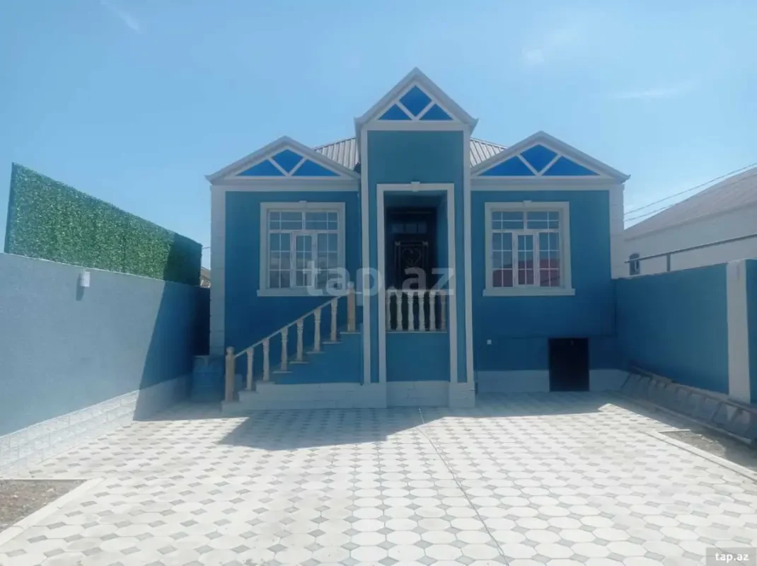 Satılır 3 otaqlı həyət evi 100 m²