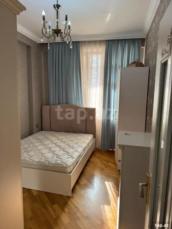 Kirayə verilir 2 otaqlı yeni tikili 70 m²