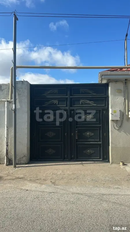 Satılır 5 otaqlı həyət evi 220 m²