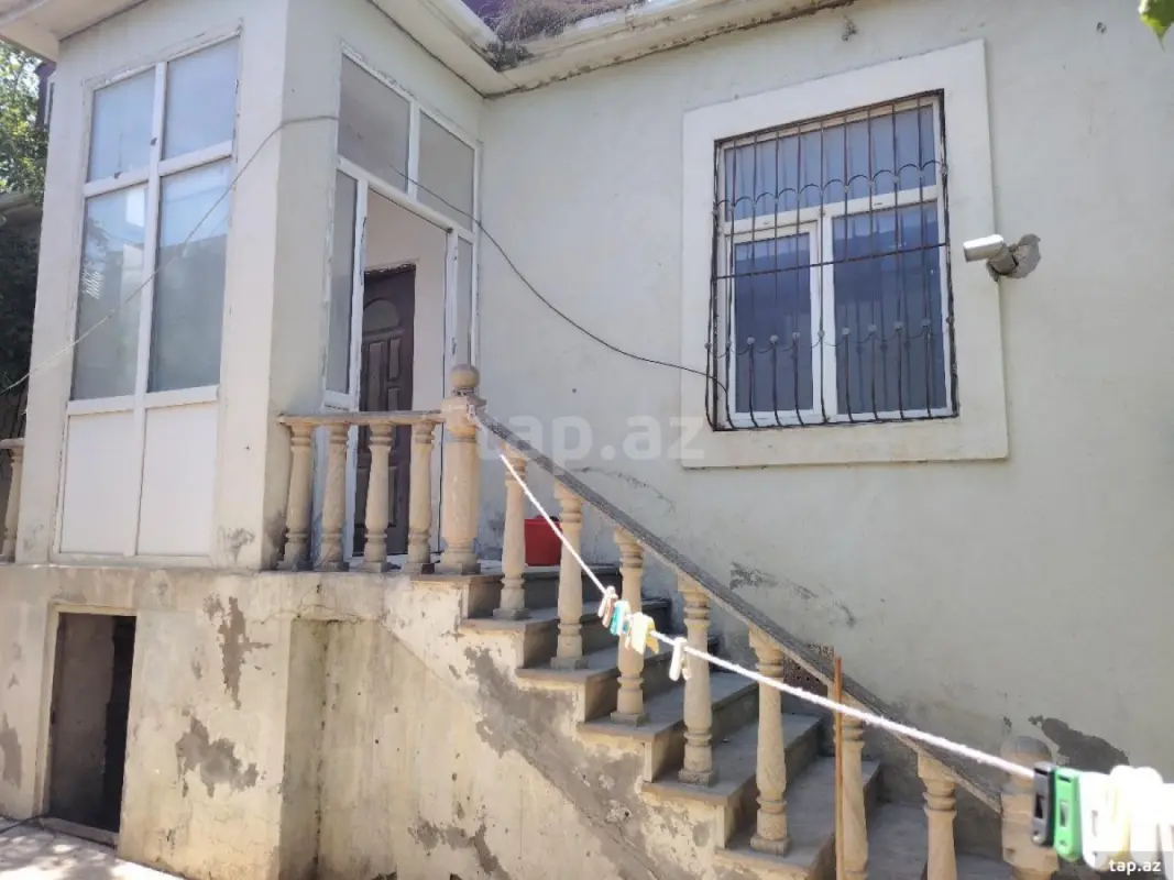 Satılır 3 otaqlı həyət evi 107 m²