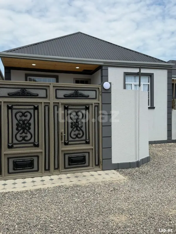 Satılır 3 otaqlı həyət evi 100 m²