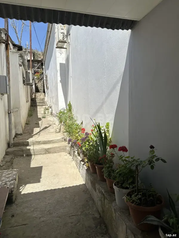 Satılır 4 otaqlı həyət evi 120 m²