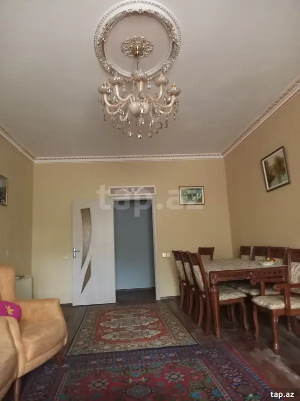 Satılır 4 otaqlı həyət evi 150 m²