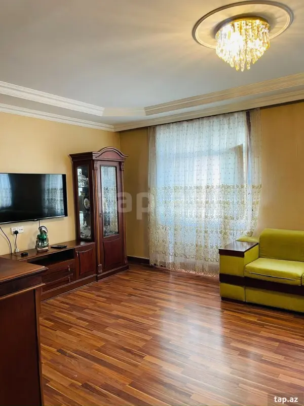 Satılır 5 otaqlı mənzil 94 m²