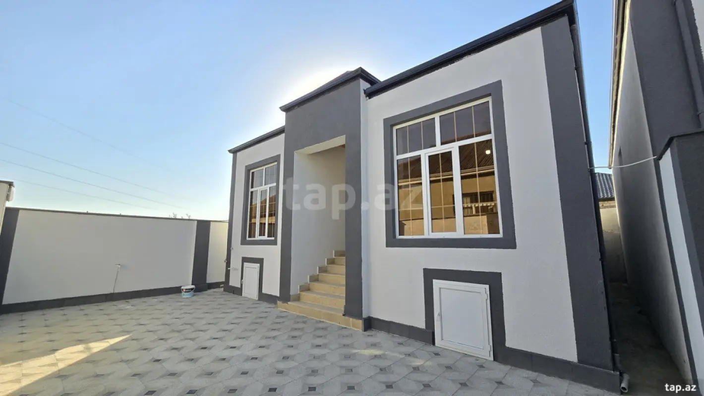 Satılır 4 otaqlı həyət evi 125 m²