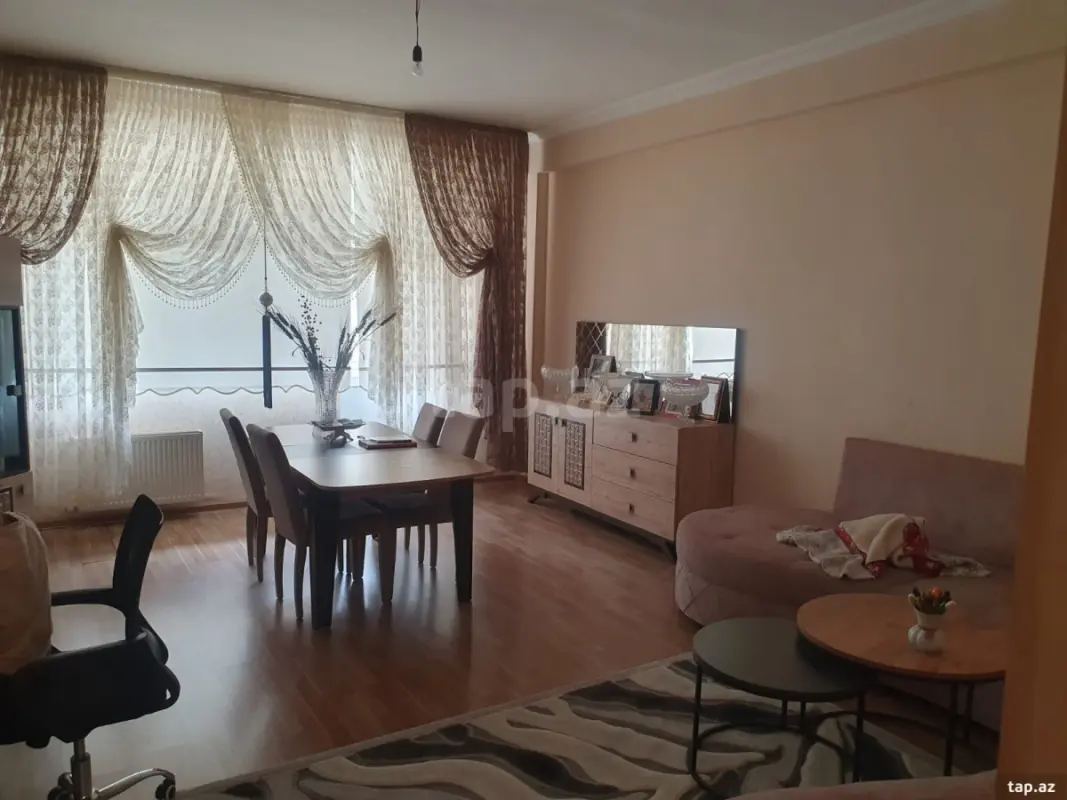 Satılır 4 otaqlı yeni tikili 143.3 m²