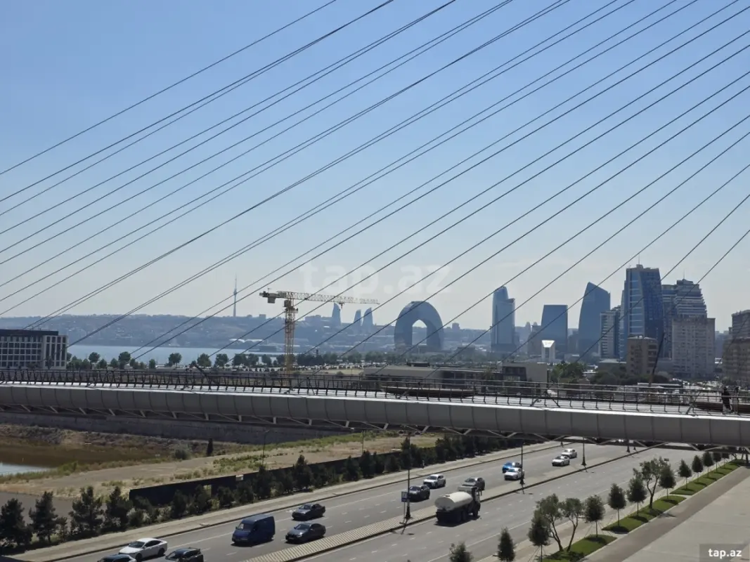 Satılır 4 otaqlı yeni tikili 182 m²