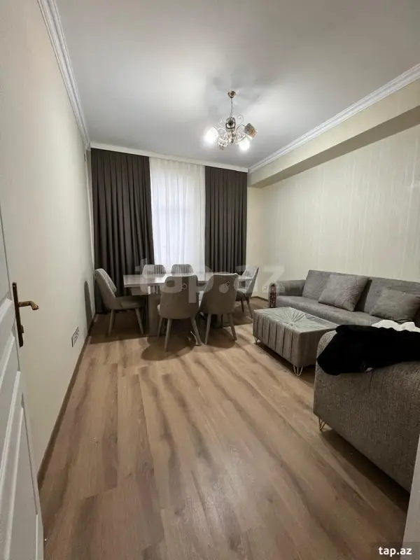 Satılır 3 otaqlı yeni tikili 82 m²
