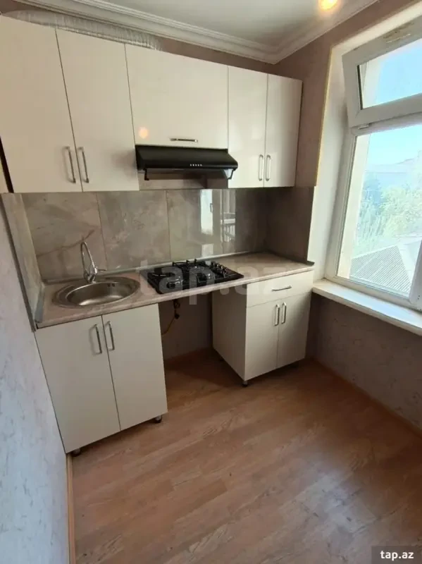 Satılır 1 otaqlı mənzil 30 m²