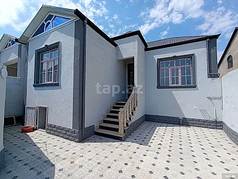 Satılır 3 otaqlı həyət evi 100 m² — Bakı 3 otaq 100.00 m²