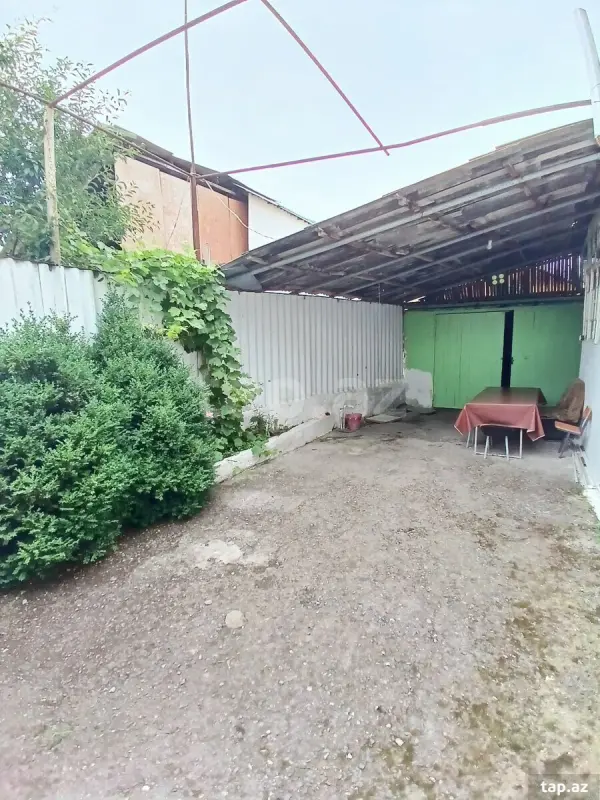 Satılır 4 otaqlı həyət evi 90 m²