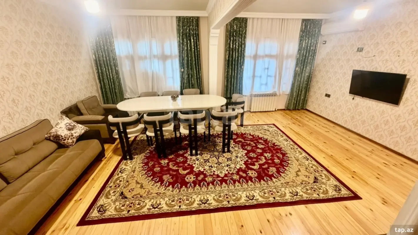 Satılır 5 otaqlı mənzil 110 m²