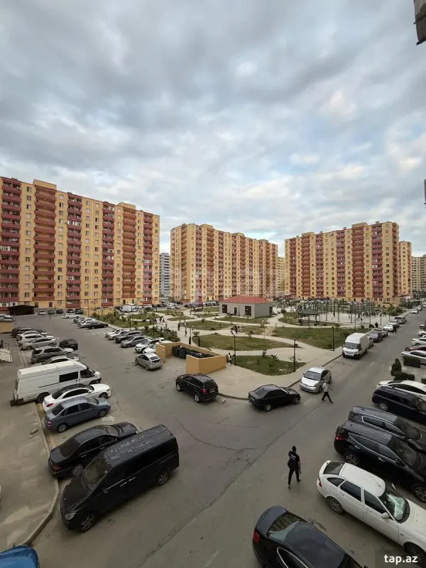 Satılır 2 otaqlı yeni tikili 82 m²