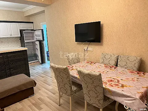 Kirayə verilir 3 otaqlı yeni tikili 75 m² — Bakı 3 otaq 75.00 m²
