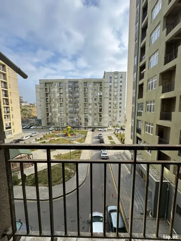 Kirayə verilir 3 otaqlı yeni tikili 96 m²
