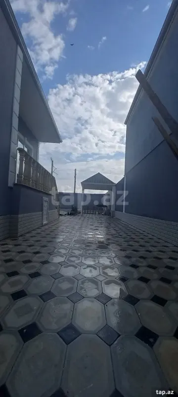 Satılır 4 otaqlı həyət evi 125 m²