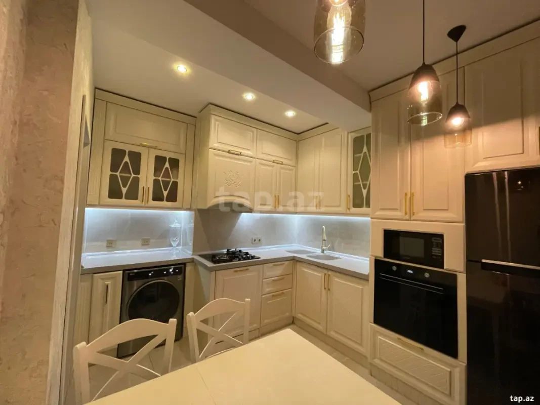 Satılır 3 otaqlı yeni tikili 90 m²
