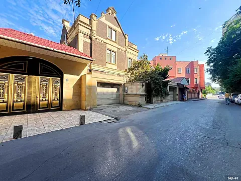Satılır 14 otaqlı həyət evi 870 m² — Bakı, Nəsimi 14 otaq 870.00 m²