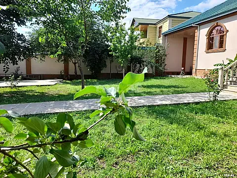 Kirayə verilir 4 otaqlı həyət evi 160 m² — Qəbələ 4 otaq 160.00 m²