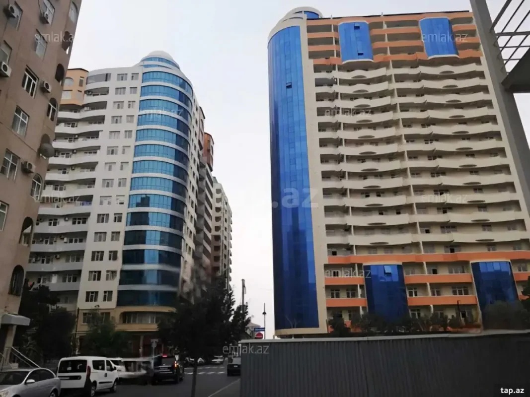 Kirayə verilir 4 otaqlı yeni tikili 130 m²