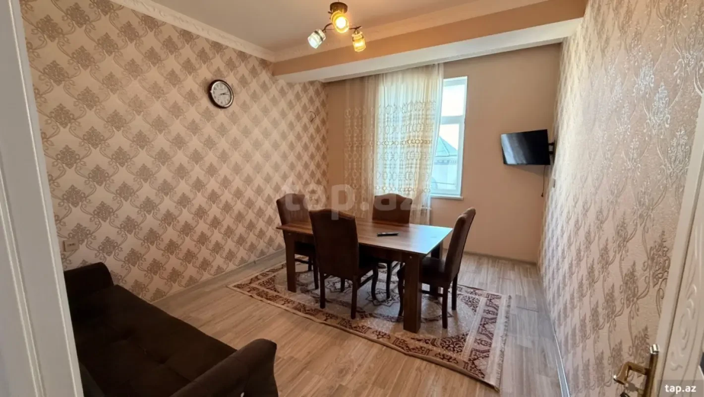 Kirayə verilir 2 otaqlı yeni tikili 70 m²