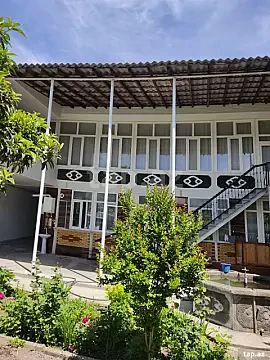 Kirayə verilir 3 otaqlı həyət evi 120 m² — Şəki 3 otaq 120.00 m²