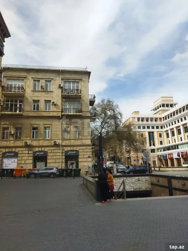 Kirayə verilir 3 otaqlı mənzil 80 m²