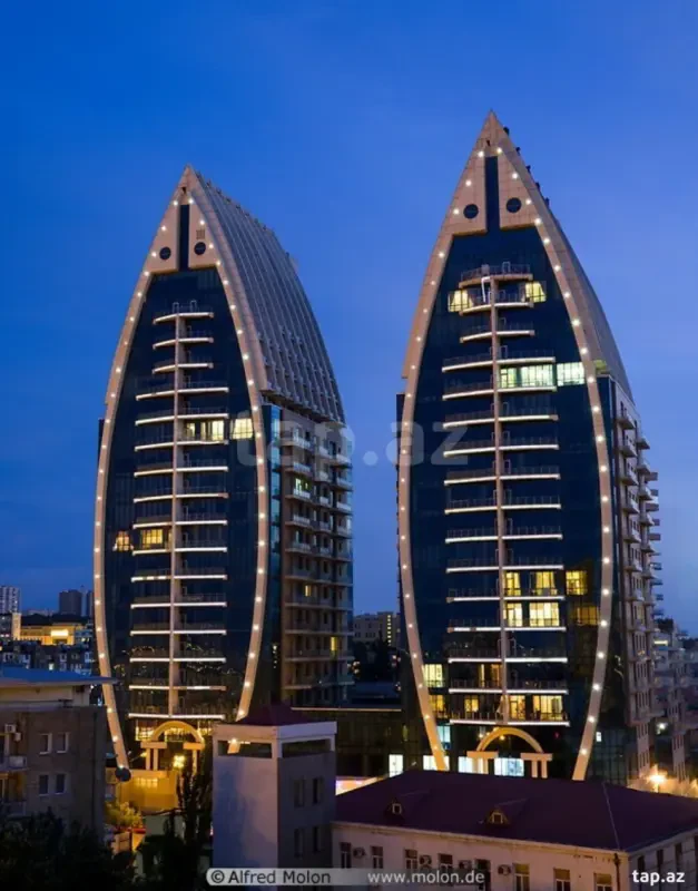 Kirayə verilir 4 otaqlı yeni tikili 220 m²